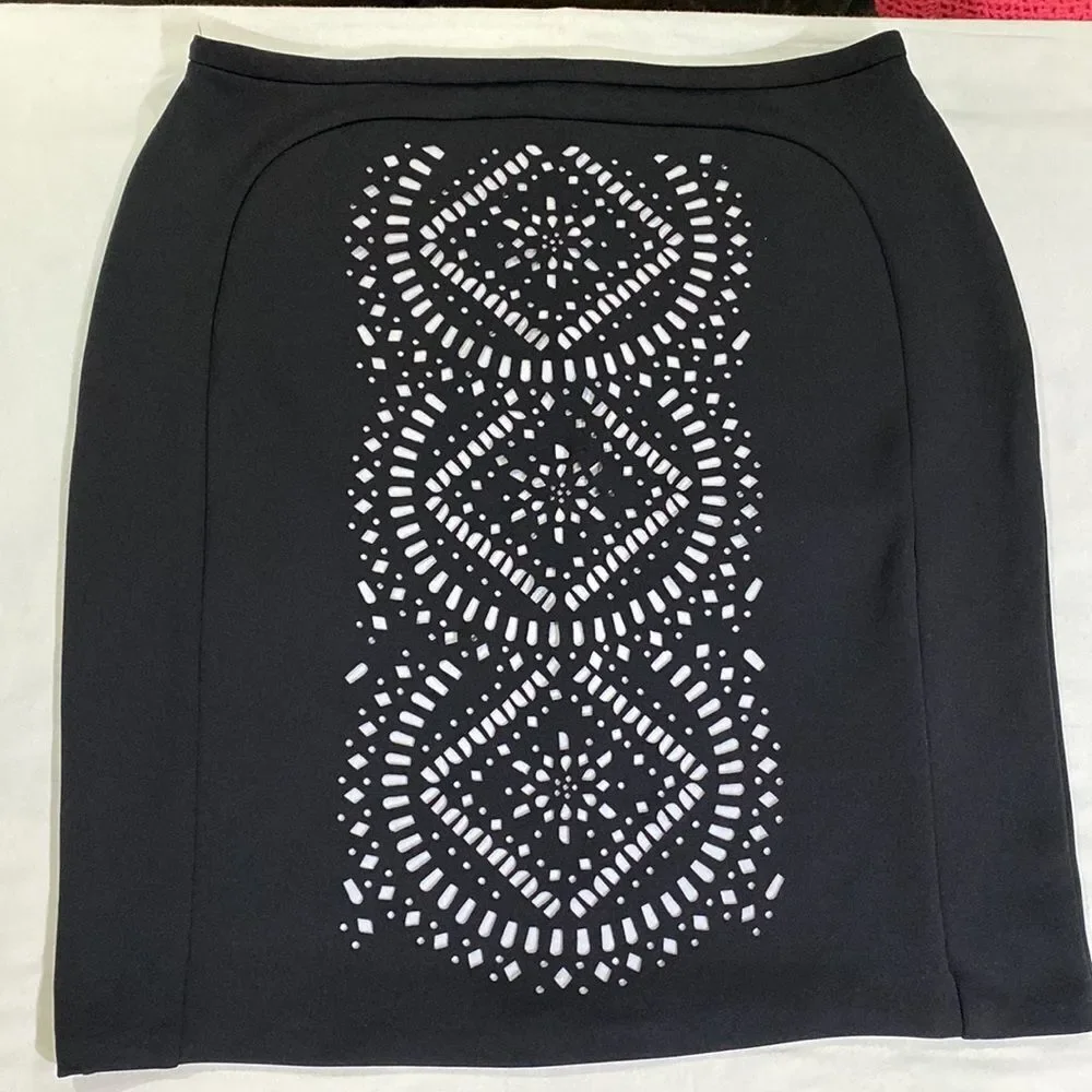 Worthington Black White Laser Cut Pencil Skirt Size 12